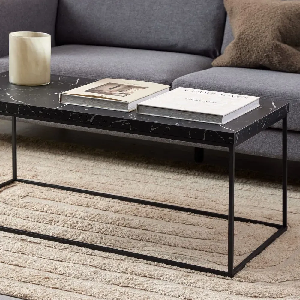 Illustration numéro 2 du produit Table basse en effet marbre et métal 110x55cm - Noir