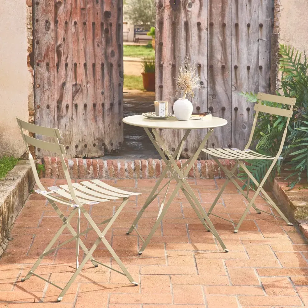 Illustration numéro 2 du produit Table et chaises de jardin pliables D60 x 70cm, beige