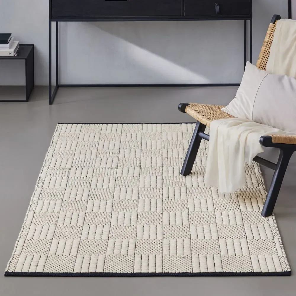 Illustration numéro 2 du produit Tapis tissé main pure laine vierge blanc invoire à motifs 160x230