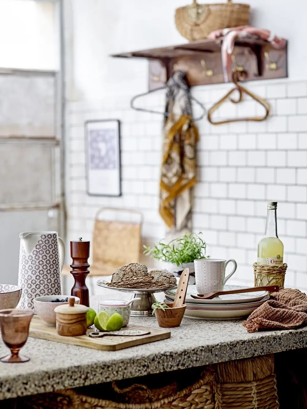 Illustration numéro 2 du produit Verre à vin en verre recyclé marron H10