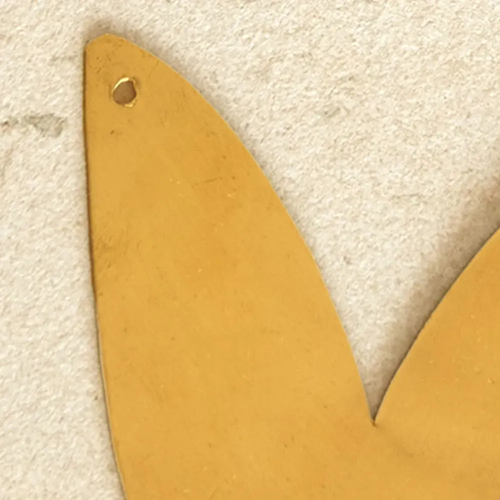 Illustration numéro 2 du produit Déco murale colibri en laiton métal doré 14x10 cm