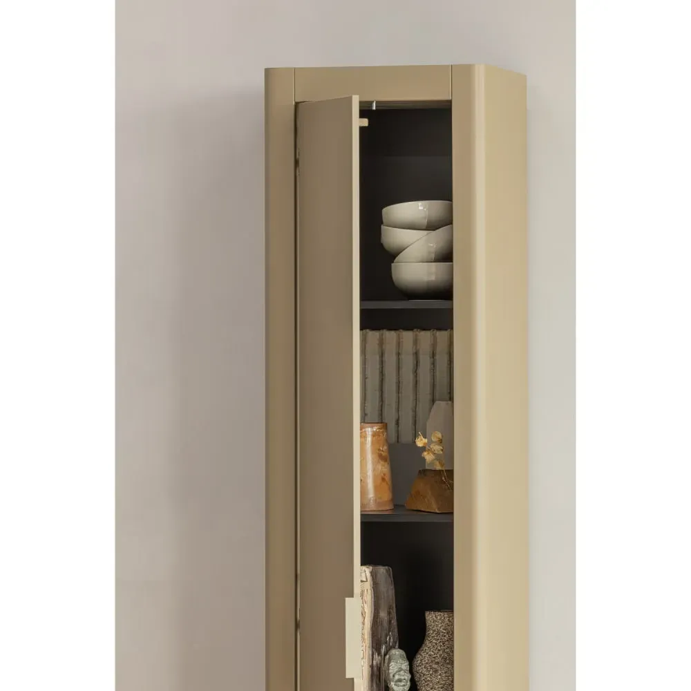 Illustration numéro 2 du produit Armoire en pin taupe