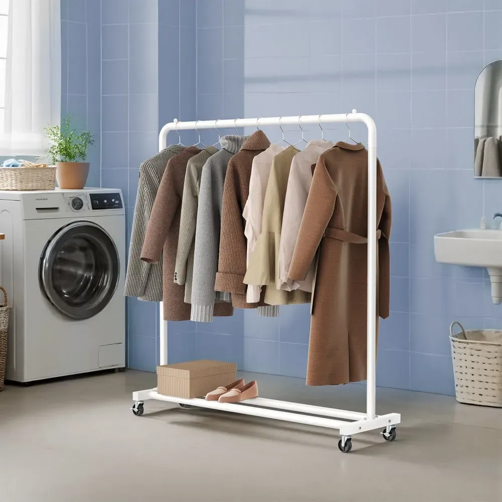 Illustration numéro 2 du produit Portemanteau sur roulettes portant à vêtements robuste chambre blanc