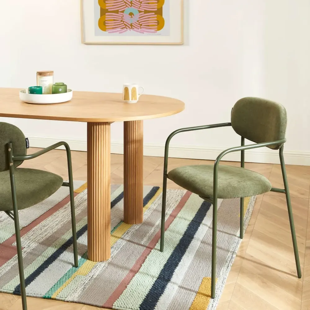 Illustration numéro 2 du produit Lot de 2 chaises tissu et pieds métal vert olive