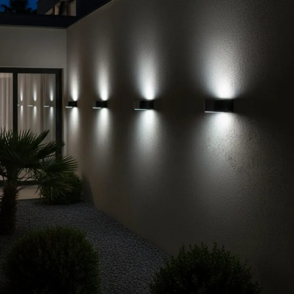 Illustration numéro 2 du produit Applique murale solaire sensor Acier Noir 900LM