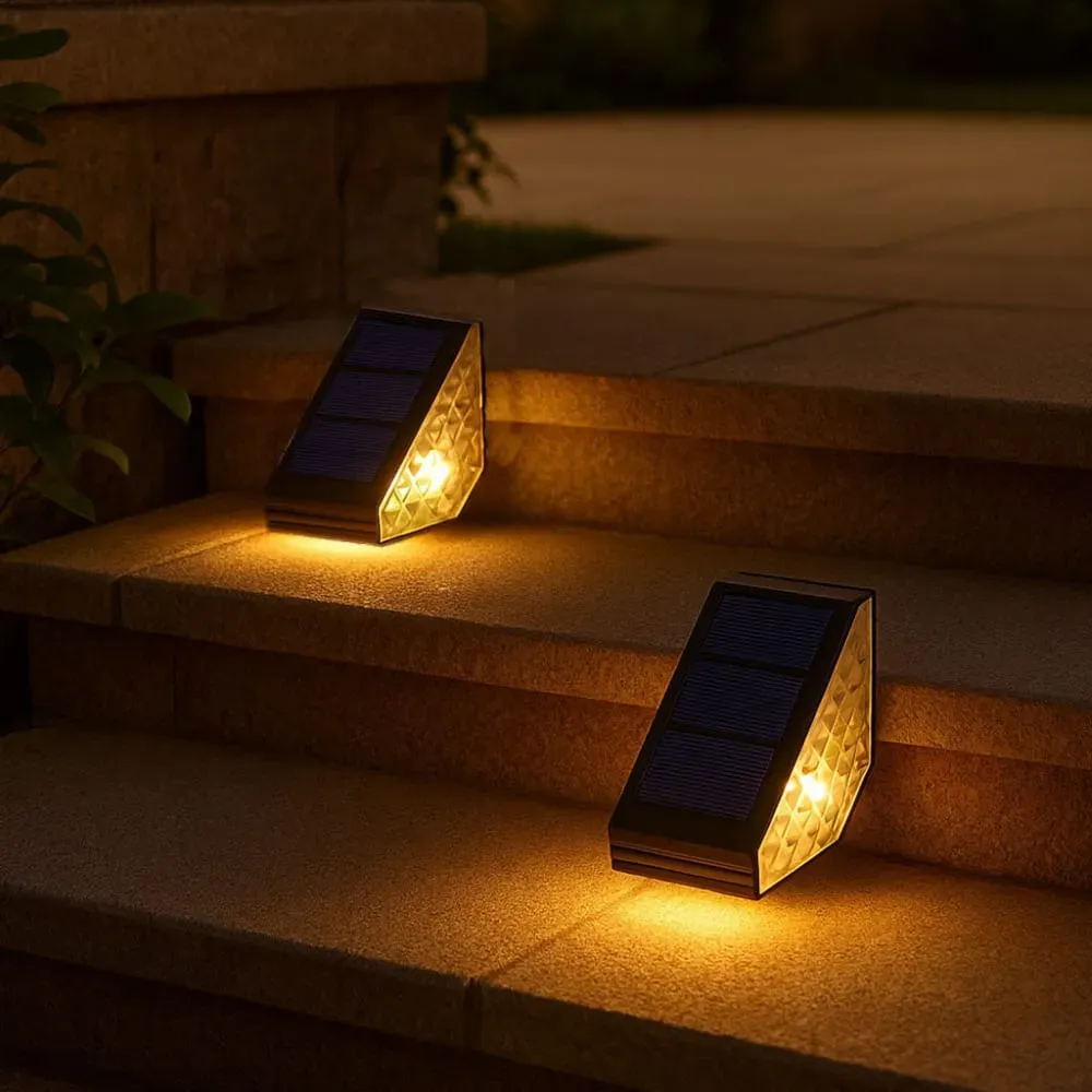 Illustration numéro 2 du produit Lot de 2 balises solaires escaliers Acier Gris H5CM