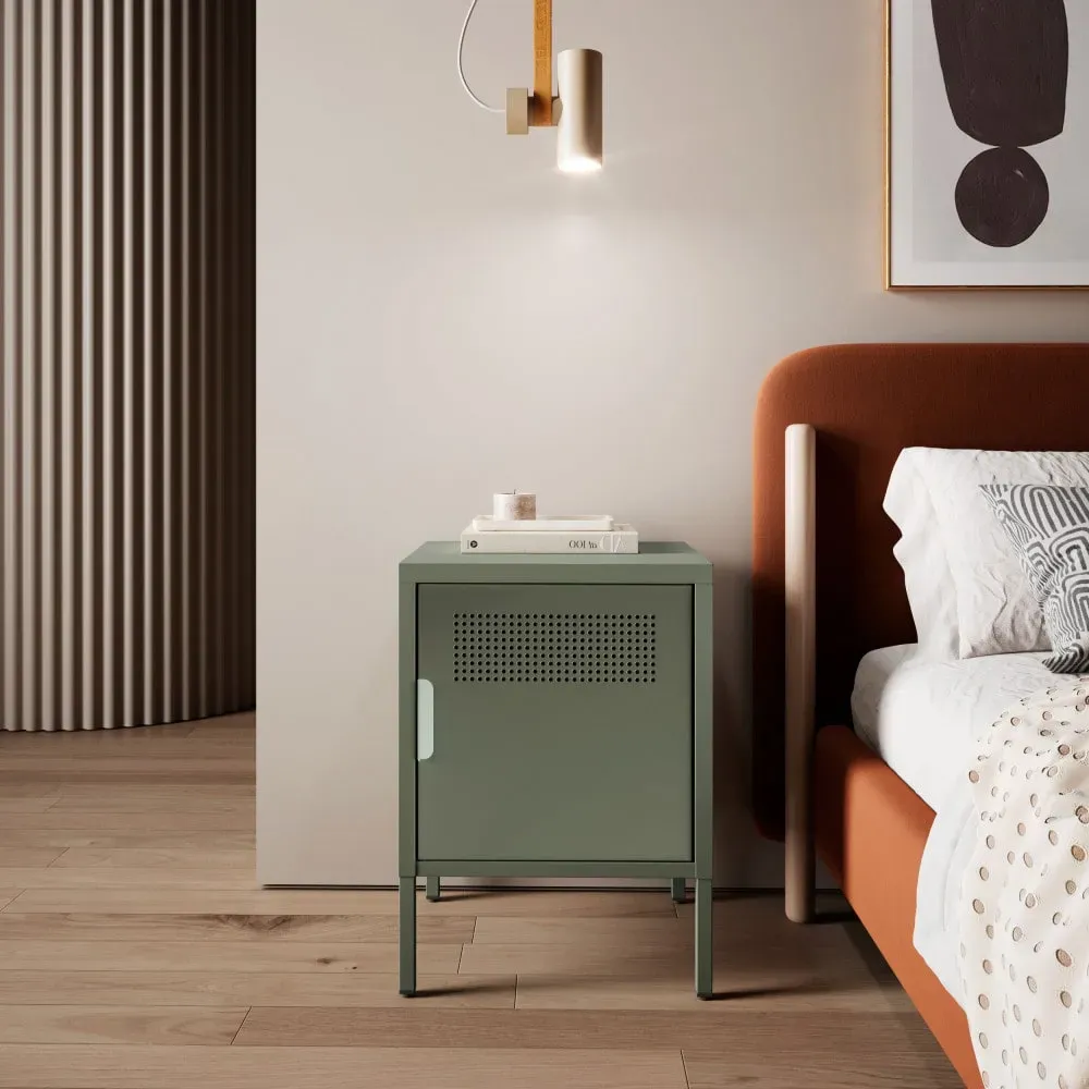 Illustration numéro 2 du produit Table de chevet 1 porte en métal L40cm - Vert