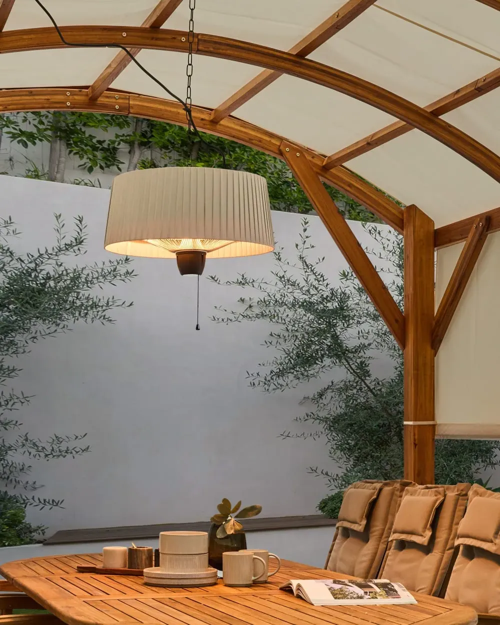 Illustration numéro 2 du produit Chauffage de terrasse infrarouge suspendu 1500 w gris clair