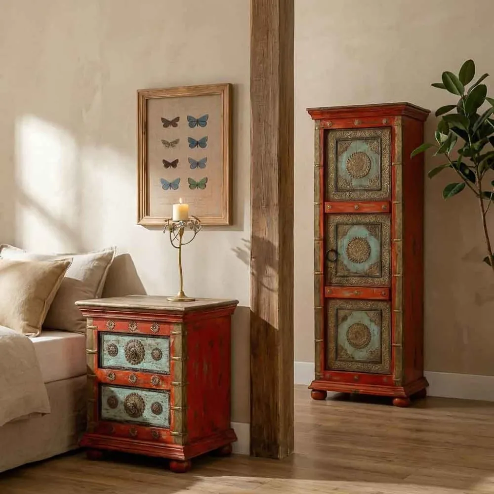 Illustration numéro 2 du produit Armoire en bois rouge, fabriquée artisanalement, 53x40x149h cm