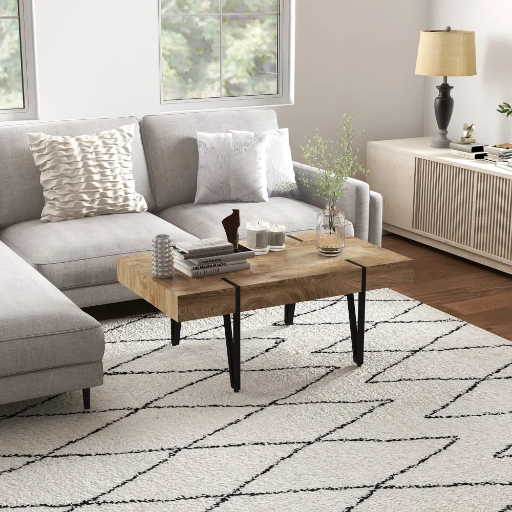 Illustration numéro 2 du produit Table basse style industriel métal noir aspect ancien bastaing bois