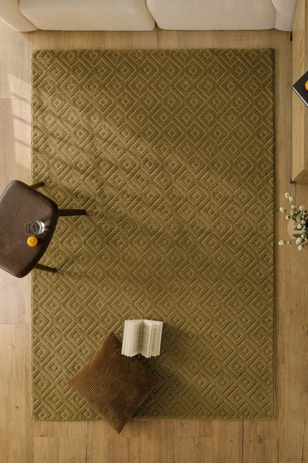 Illustration numéro 2 du produit Tapis en laine avec relief vert olive 200x300