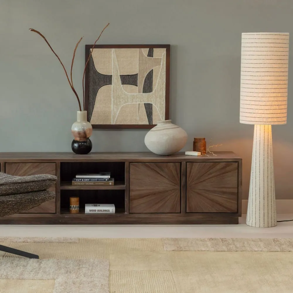 Illustration numéro 2 du produit Lampadaire à rayures en métal et tissu bouclette H130cm - Beige