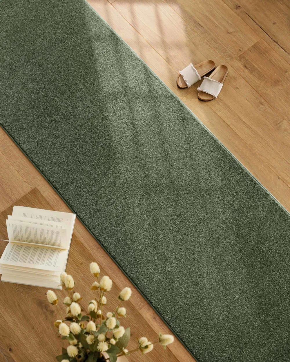 Illustration numéro 2 du produit Tapis de couloir tissé velours ras vert foncé 80x400