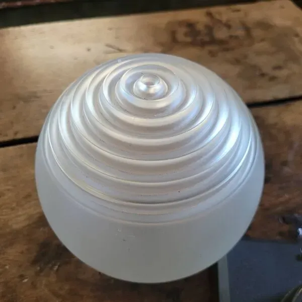 Illustration numéro 2 du produit Applique Moderniste Bakélite & Verre – 1935