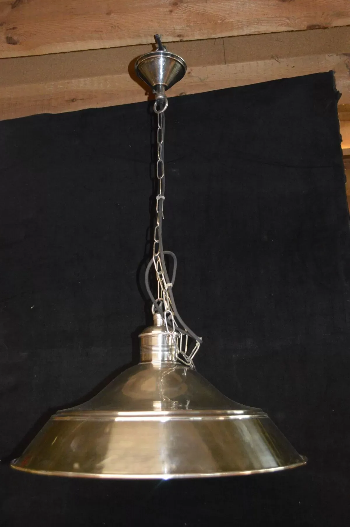 Illustration numéro 2 du produit Suspension industrielle