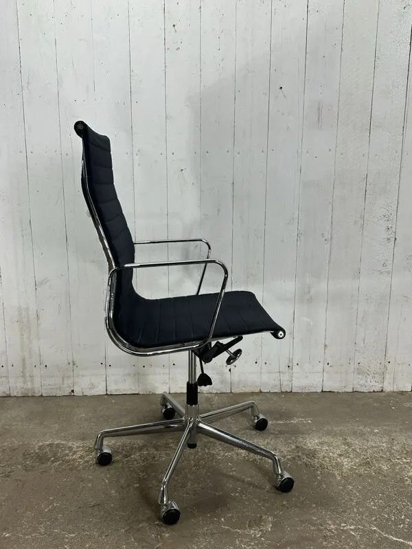 Illustration numéro 2 du produit Fauteuil de Bureau Eames EA 119