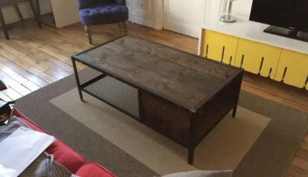 Illustration numéro 2 du produit Table basse style industriel