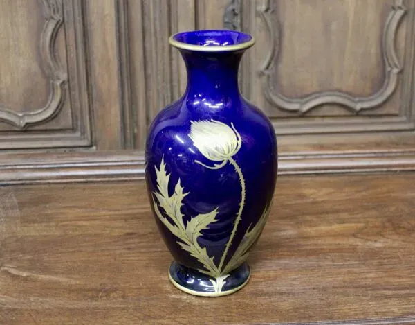 Illustration numéro 2 du produit Vase au chardon par Gustave Asch bleu de tours Sainte Radegonde