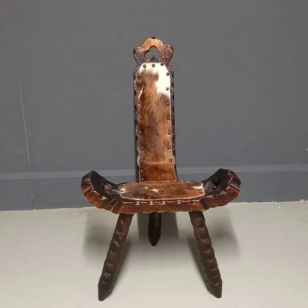 Illustration numéro 2 du produit Chaise tripode espagnole