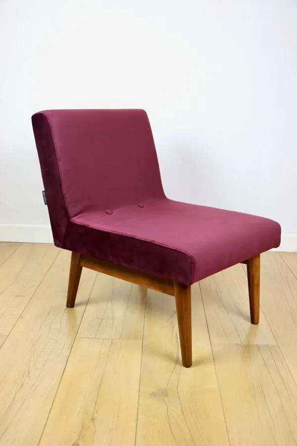 Illustration numéro 2 du produit Fauteuil loft vintage années 70 en velours bordeaux.