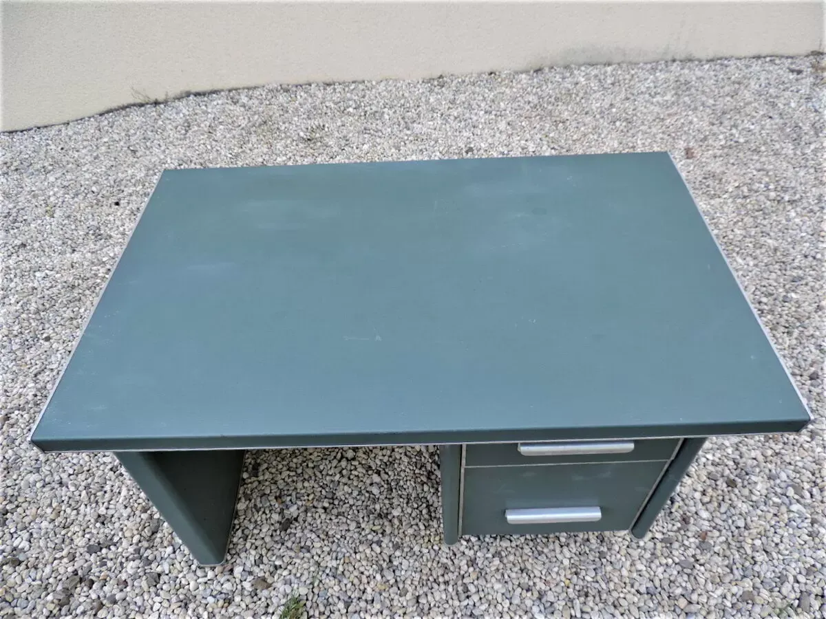 Illustration numéro 2 du produit Bureau métallique industriel 1950