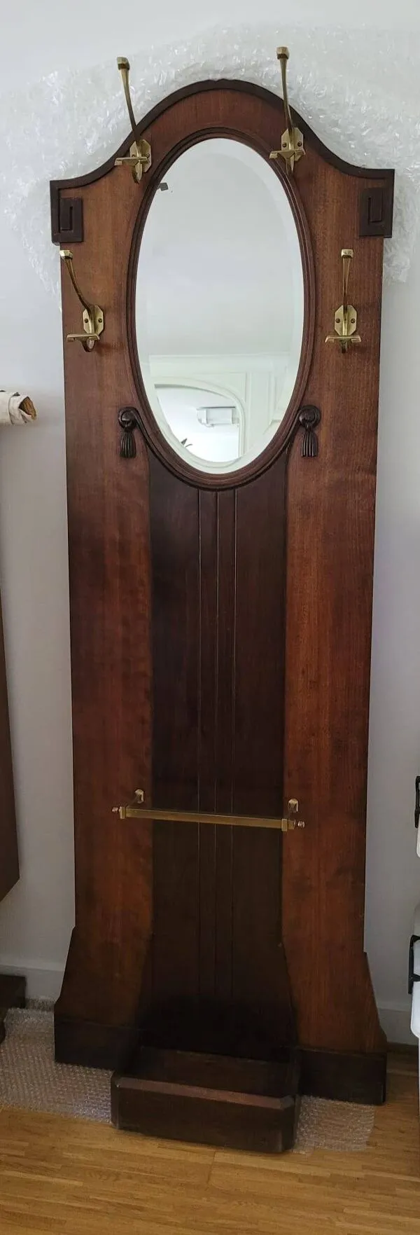 Illustration numéro 2 du produit Vestiaire 1900