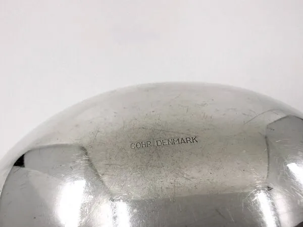 Illustration numéro 2 du produit Cendrier moderniste ''the smile'' • Hans Bundle pour Carl Cohr • Danemark 50s