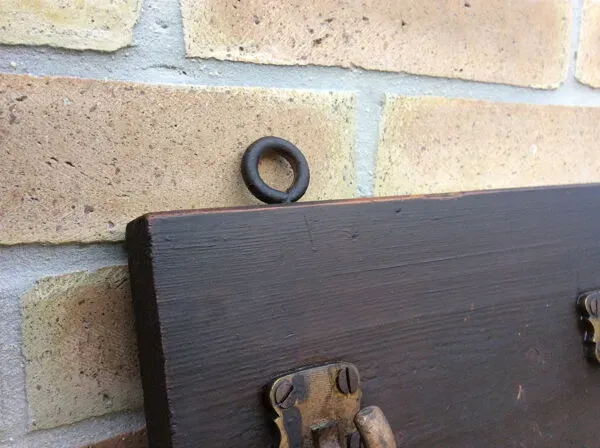 Illustration numéro 2 du produit Porte manteaux mural 5 patères bistrot