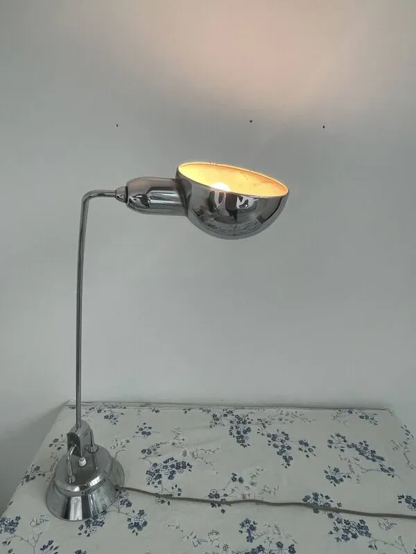 Illustration numéro 2 du produit JUMO 605, grande Lampe Machine à Écrire, Charlotte Perriand – Années 50