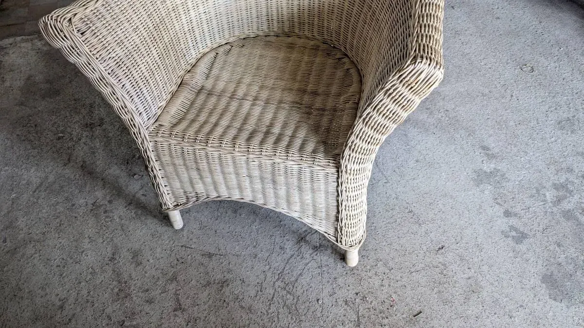 Illustration numéro 2 du produit Salon en rotin vintage