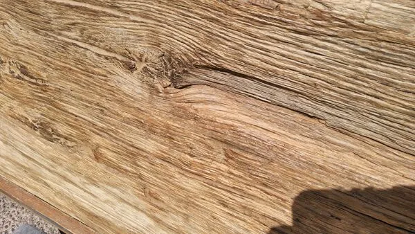 Illustration numéro 2 du produit Table ovale industriel