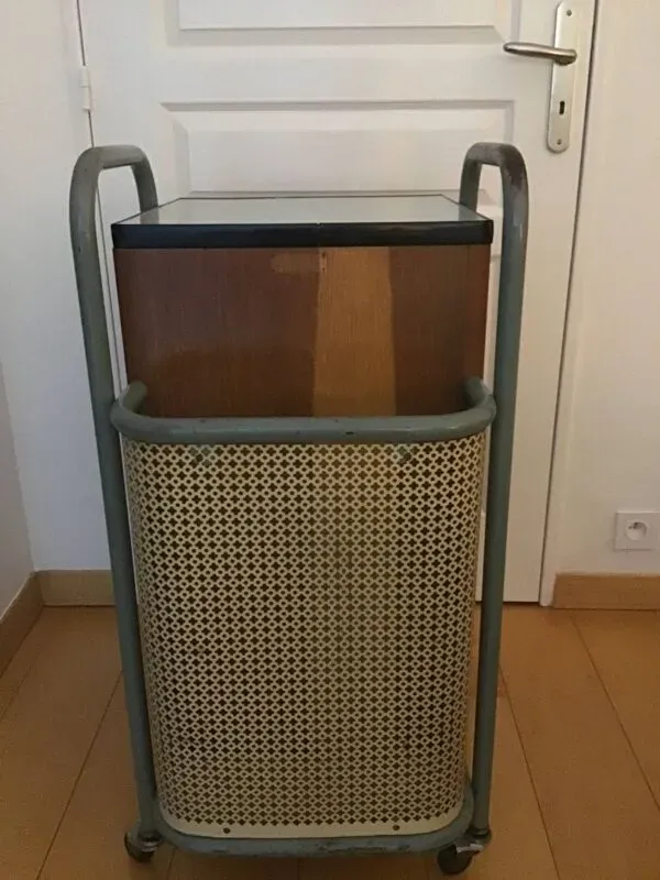 Illustration numéro 2 du produit Meuble architecte