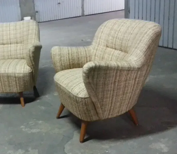 Illustration numéro 2 du produit 1/2 Fauteuils club années 50/60 vintage