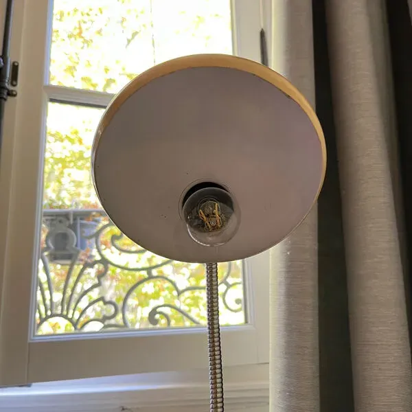 Illustration numéro 2 du produit Lampe de bureau Cobra vintage