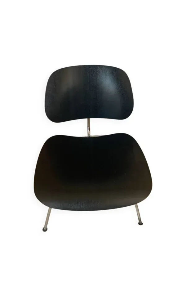 Illustration numéro 2 du produit Fauteuil LCM Eames en frêne noir