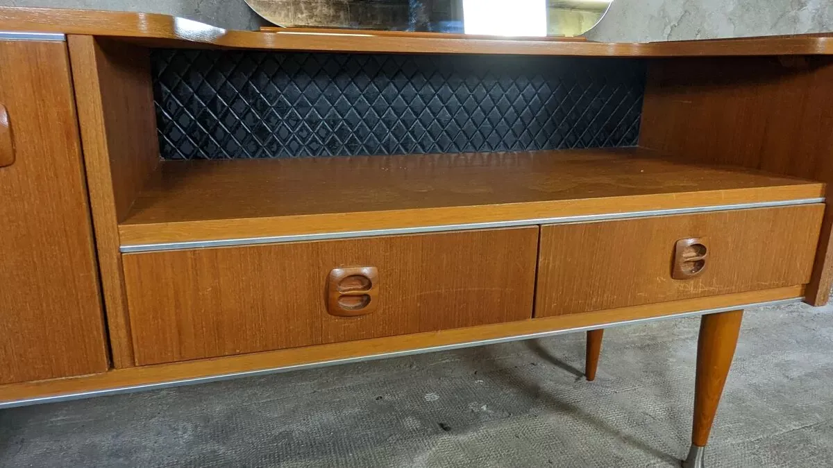 Illustration numéro 2 du produit Coiffeuse scandinave