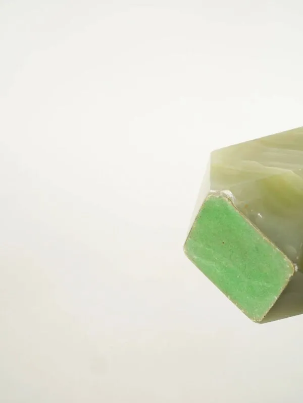 Illustration numéro 2 du produit Bougeoir hexagonal en albâtre, 1970