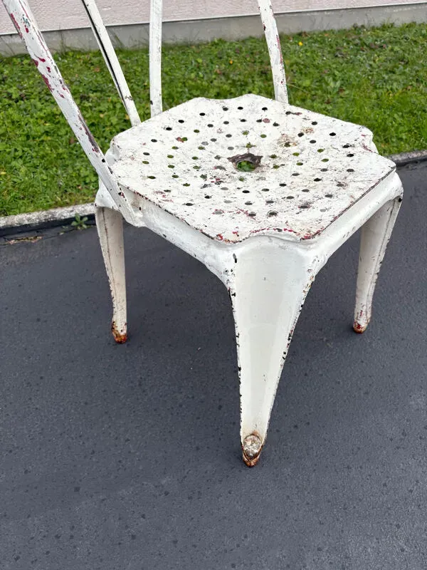 Illustration numéro 2 du produit Chaise tôle bistrot Joseph mathieu