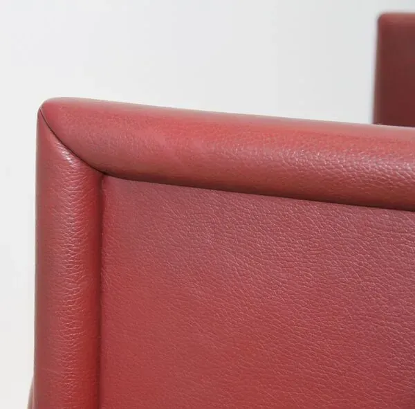 Illustration numéro 2 du produit Fauteuil Vivette, Luca Meda