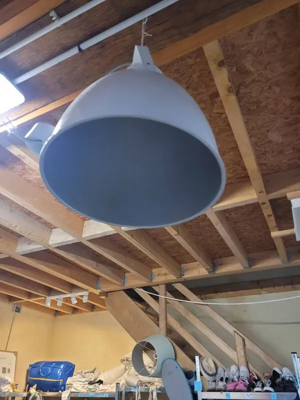 Illustration numéro 2 du produit Suspension Jielde A360 en métal blanc