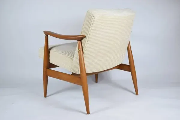 Illustration numéro 2 du produit Fauteuil scandinave restauré ''Kedzior'', années 60, corde crème, teck