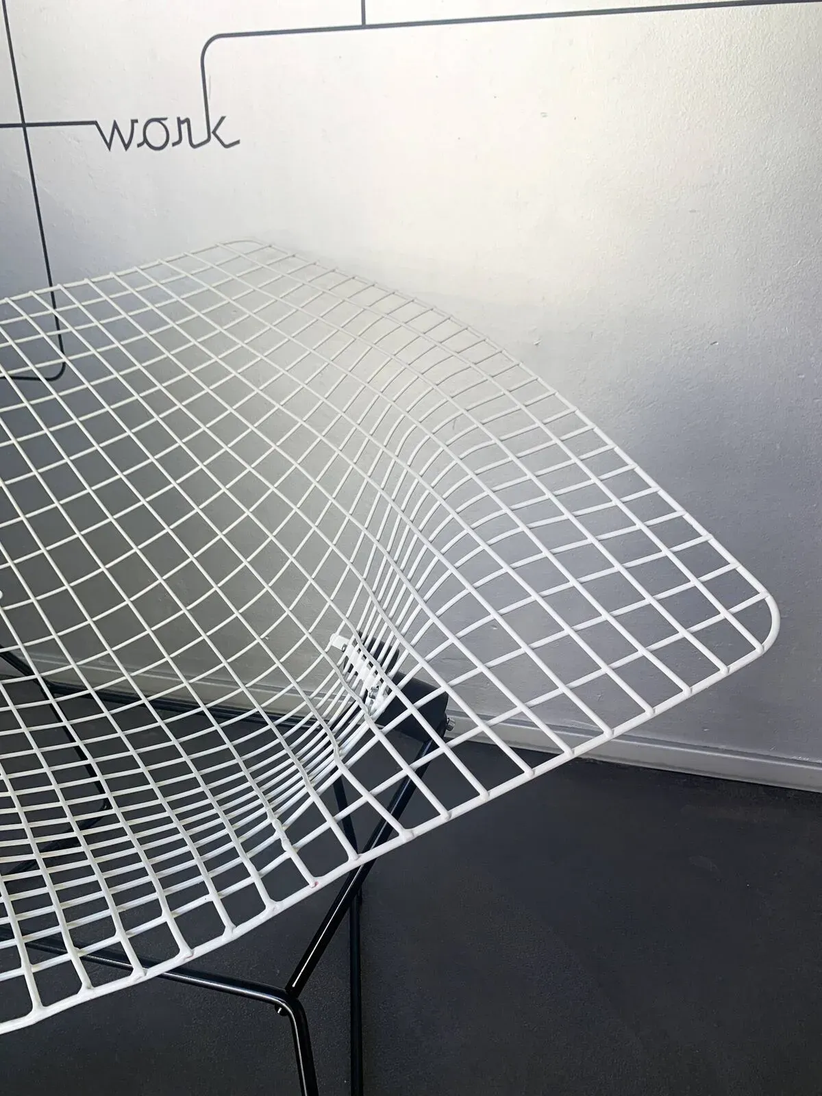 Illustration numéro 2 du produit Fauteuil Big Diamond, Harry Bertoia pour Knoll International années 1950-60, restaurée