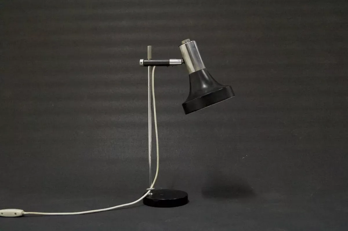 Illustration numéro 2 du produit Lampe de bureau années 60