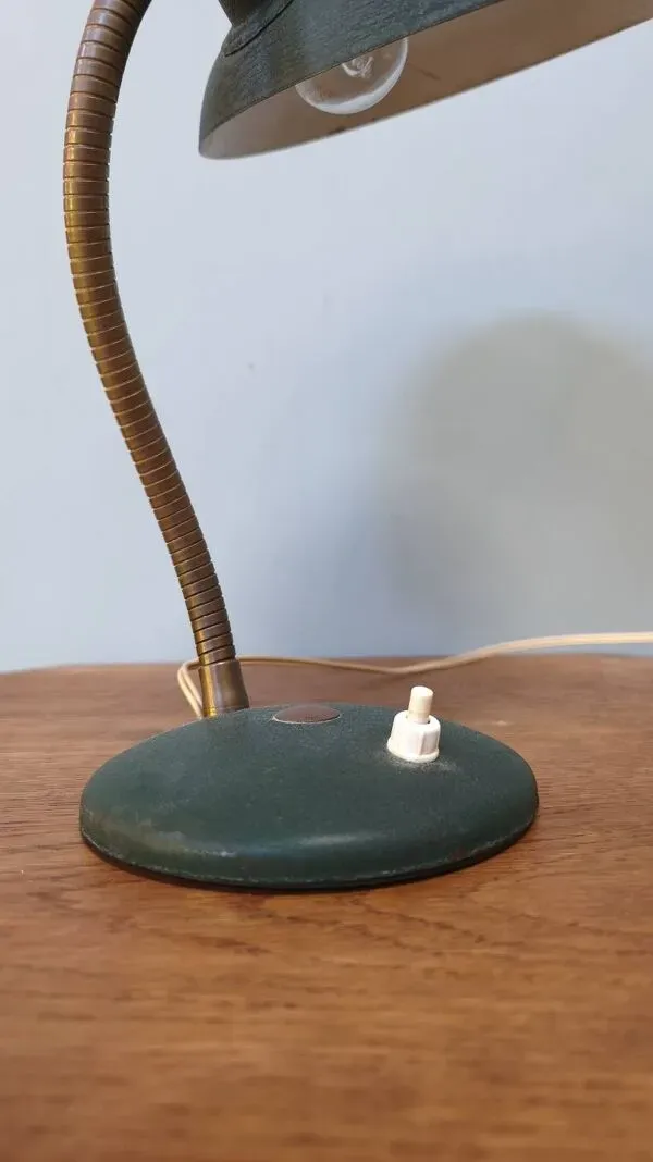 Illustration numéro 2 du produit Lampe de bureau ''Gooseneck'', 1950