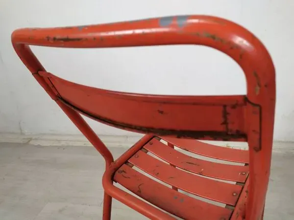 Illustration numéro 2 du produit 4 chaises bistrot métal tolix