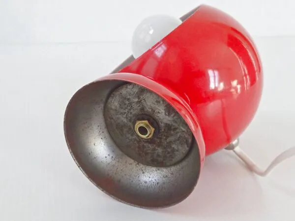 Illustration numéro 2 du produit Lampe Space Age en tôle laquée rouge dans le goût de Magistretti, 1960