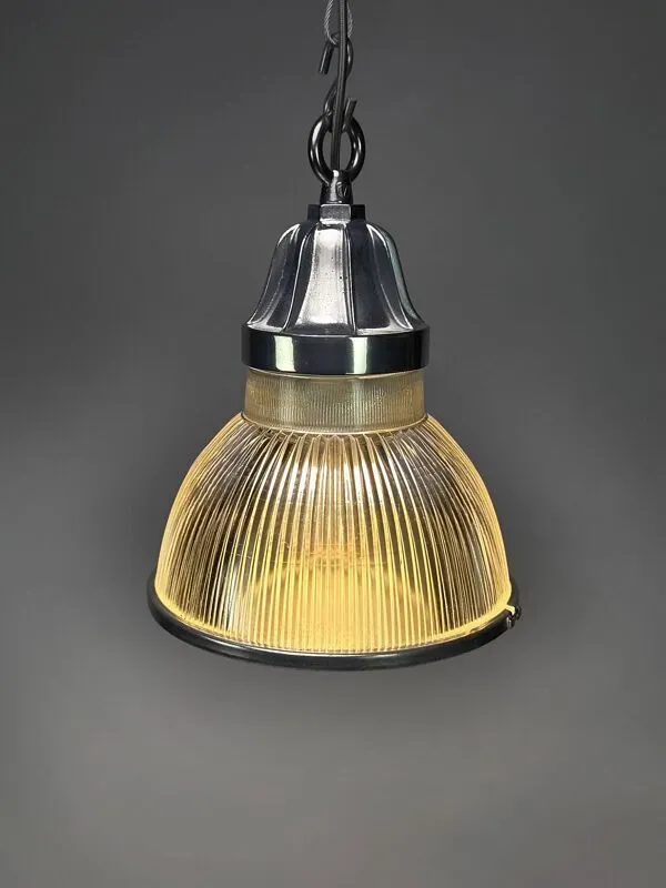 Illustration numéro 2 du produit Lampe industrielle Holophane.