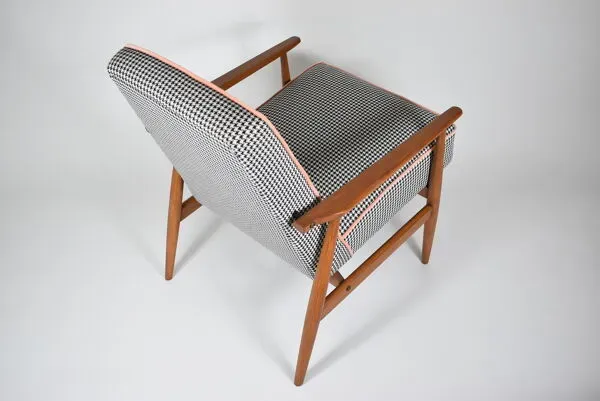 Illustration numéro 2 du produit Fauteuil « Fox  conçu par H.Lis années 1970