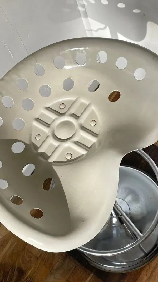 Illustration numéro 2 du produit Tabouret haut Mirima vintage