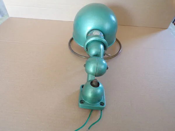 Illustration numéro 2 du produit Lampe jieldé